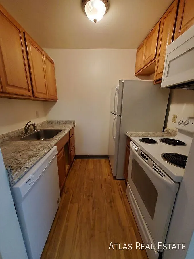 Cozy 2nd Floor Studio In Old Town Fort Collins! — Photo 1