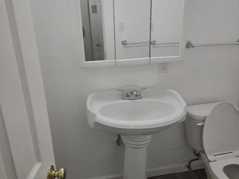 2405 F St #3 — Photo 6
