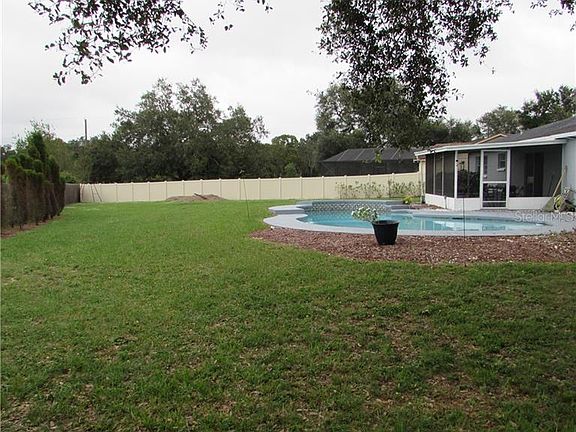 5th image of 1806 Lido Dr