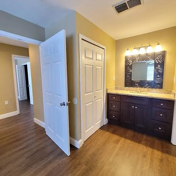 2310 Prime Cir #B — Photo 21