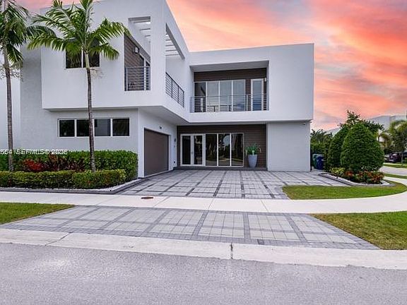 5th image of 7480 NW 99th Ave