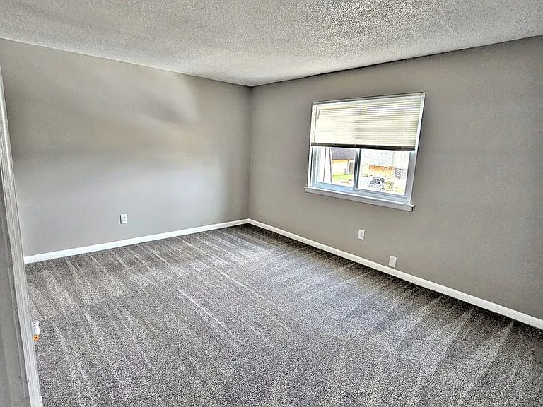 Avalon Cove Townhomes — Photo 42