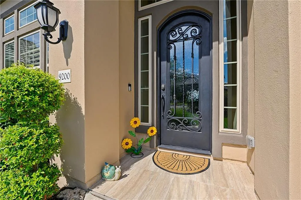 4 bed, 3.5 bath, 3265 sqft, $4,195 — Photo 4