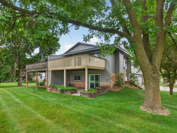 7205 Pontiac Cir, Chanhassen, MN 55317