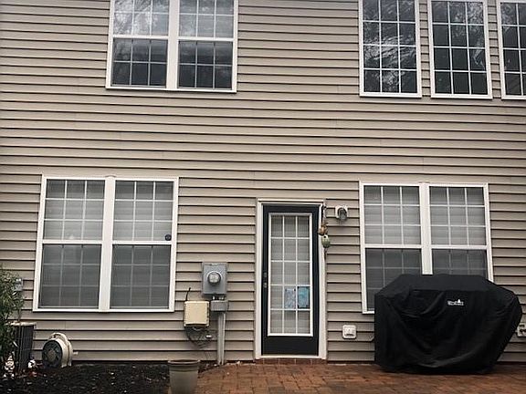 2nd image of 1735 Rose Mill Cir #1735