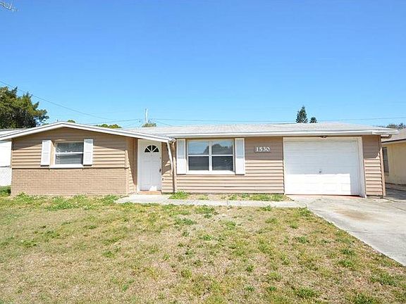 4/2/1 - 1,650SF HOLIDAY RENTAL JUST MINUTES FROM TARPON SPRI