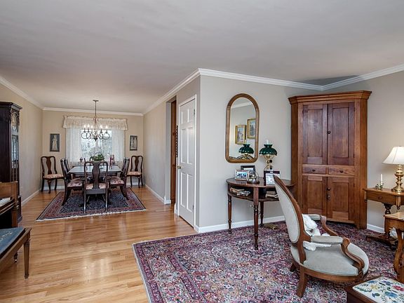4th image of 4175 S Vincennes Ct