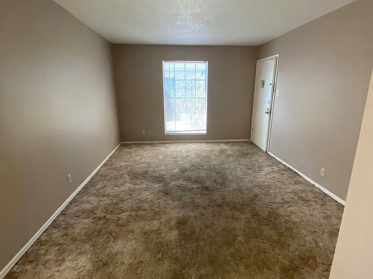 2901 Helena Ave — Photo 31