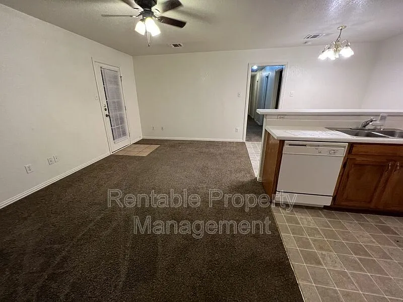 2 bed, 2.0 bath, 1028 sqft, $1,199 — Photo 2