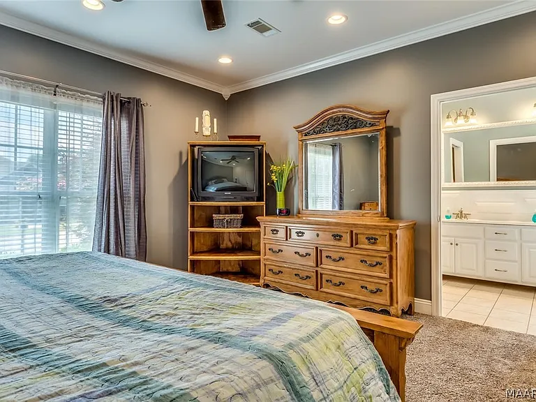 1211 Sadie Cir — Photo 30