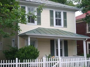 9 Caroline St, Staunton, VA 24401