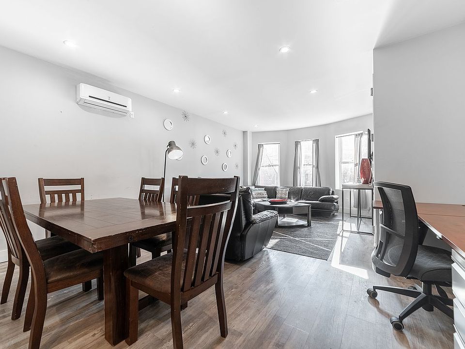 1st image of 2099 Pacific St #1