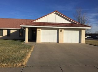 702 N Anderson St, Garden City, KS 67846