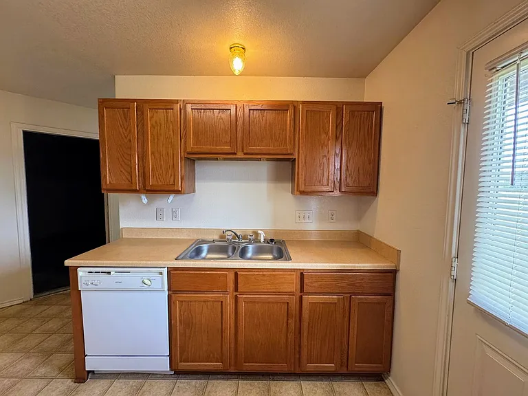 5102 Lauren Lea Dr — Photo 6