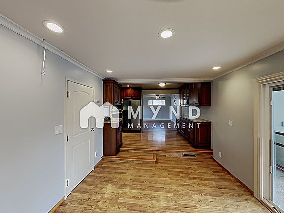 3rd image of 1784 Albert Ave