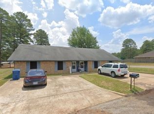 608 Parkway Dr #A, White Oak, TX 75693