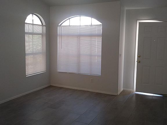3rd image of 13610 N 82nd Ln
