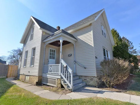 2141 Carmel Ave, Racine, WI 53405