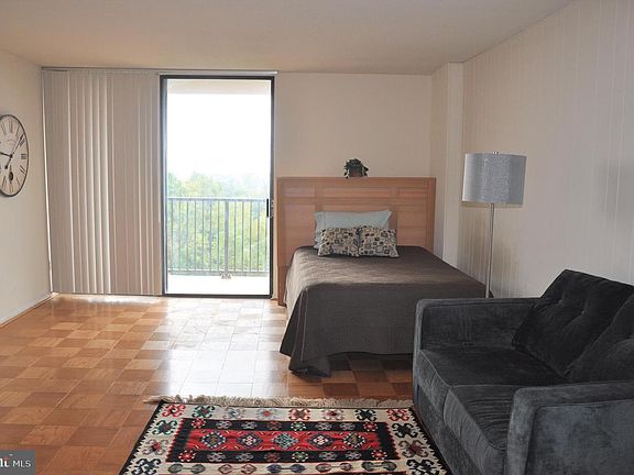 4th image of 118 Monroe St #91