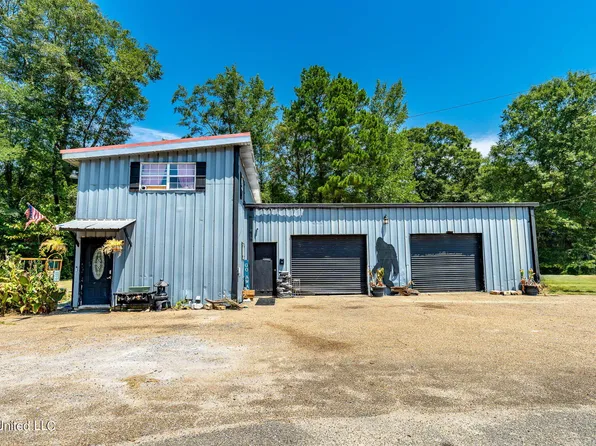58 City Barn Loop, Petal, MS 39465