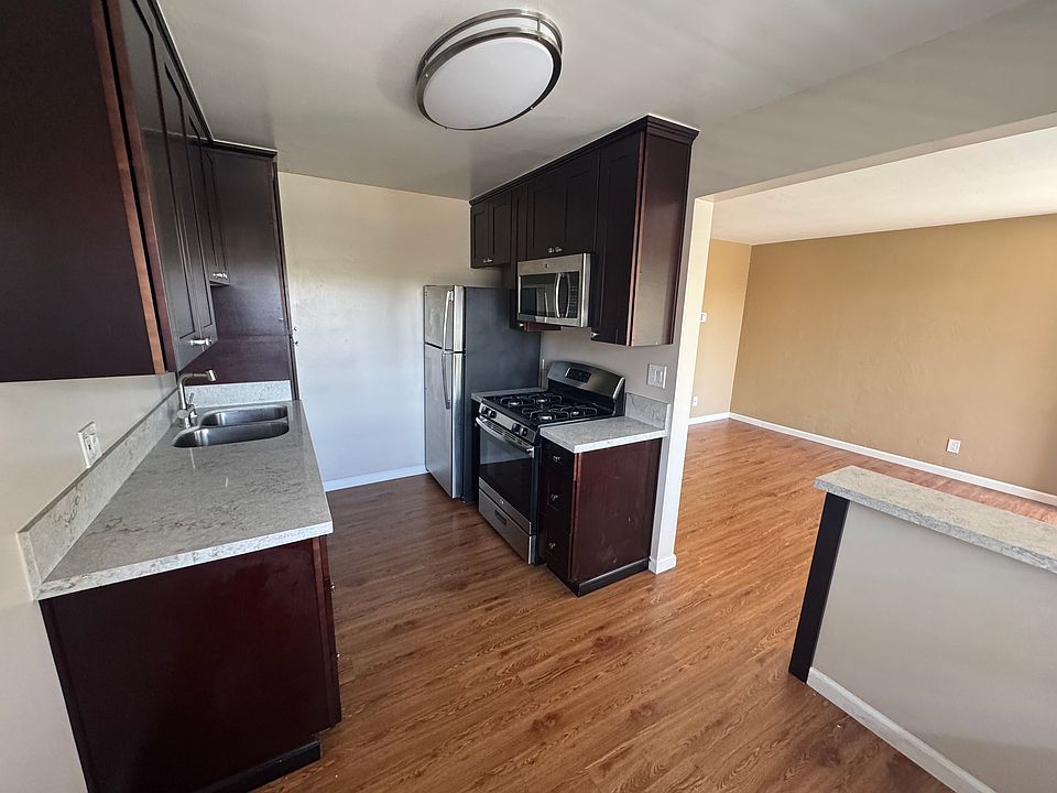 Kitchen-Dining Area