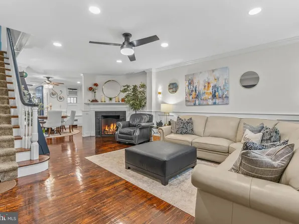 7828 Bayard St, Philadelphia, PA 19150
