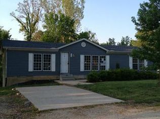 2453 N Dewalt Dr, Festus, MO 63028