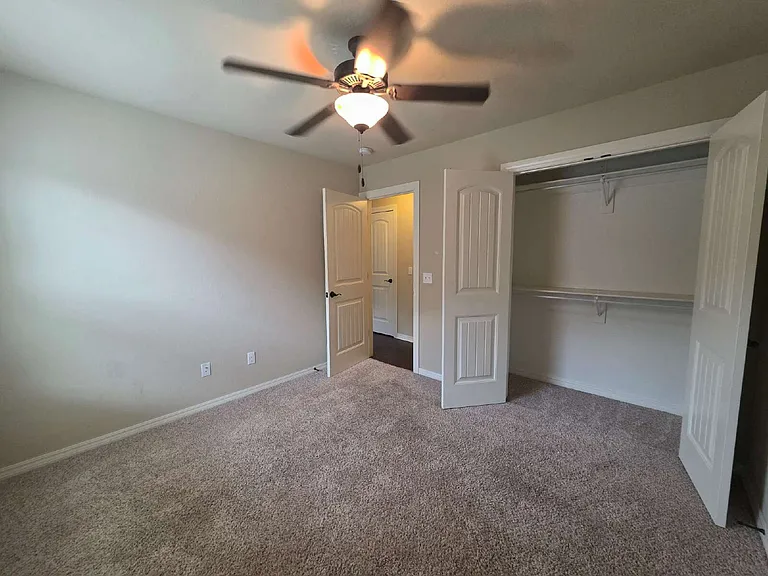3072 N Autumn Rose Ave — Photo 11