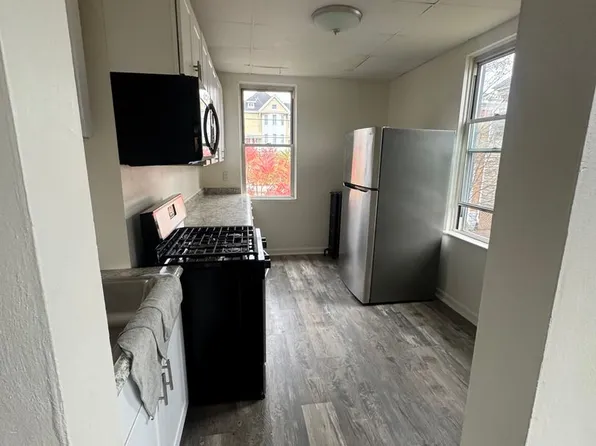 1530 Fifth Avenue, 1530 5th Ave Floor 2, Coraopolis, PA 15108