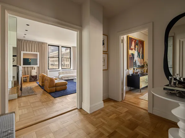 993 Park Avenue image 9 of 23