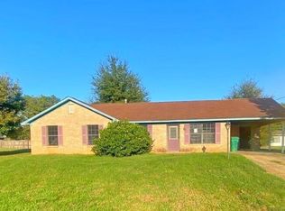 105 Wellington Cv, Kosciusko, MS 39090