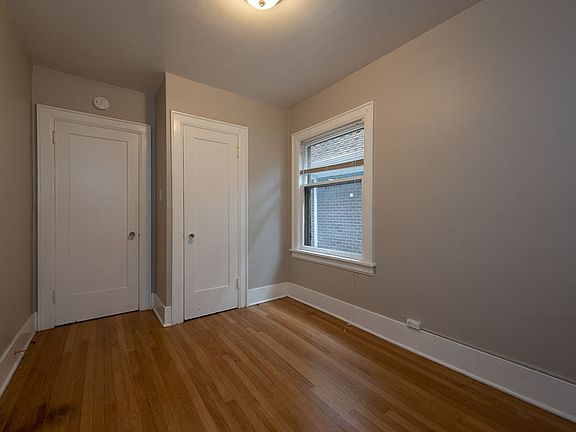 5th image of 2726 Franklin Ave E APT 2