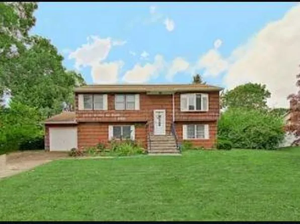 (undisclosed Address), Medford, NY 11763