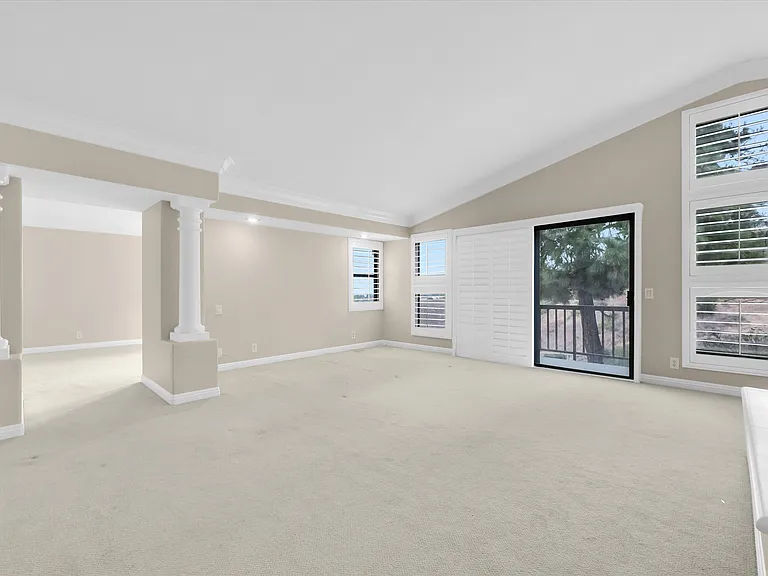3061 Diamond View Cir — Photo 35