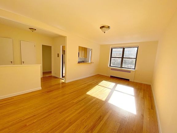 3rd image of 340 E 63rd St APT 6F
