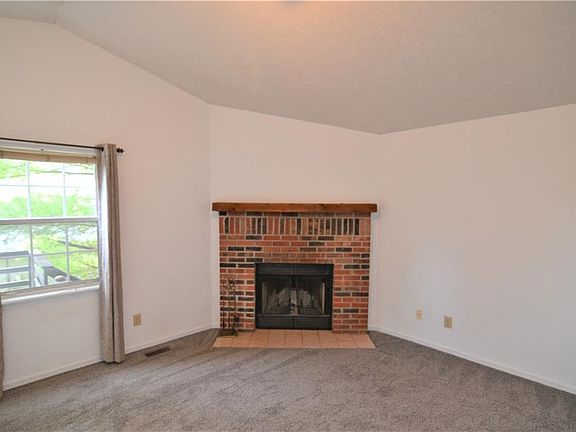5th image of 6476 Crystal Springs Dr
