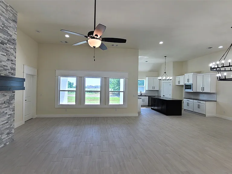 108 Tralee Ct — Photo 7