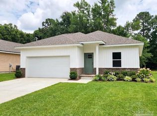 3028 N 11th Ave, Milton, FL 32583
