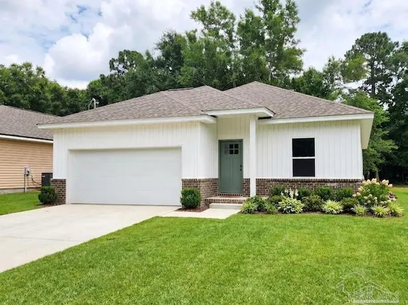 3028 N 11th Ave, Milton, FL 32583