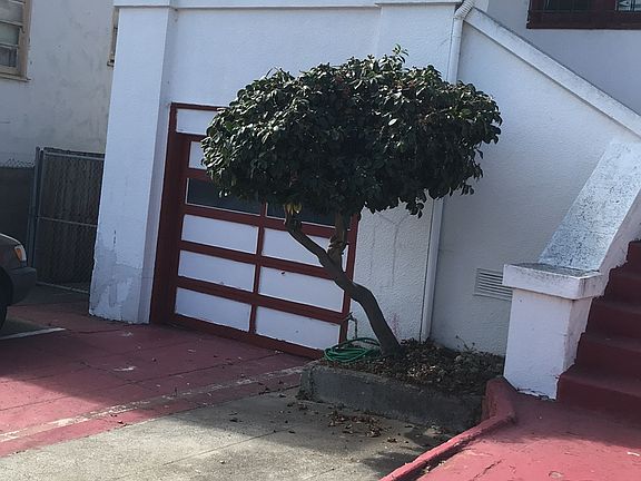 2nd image of 423 Montclair Ave