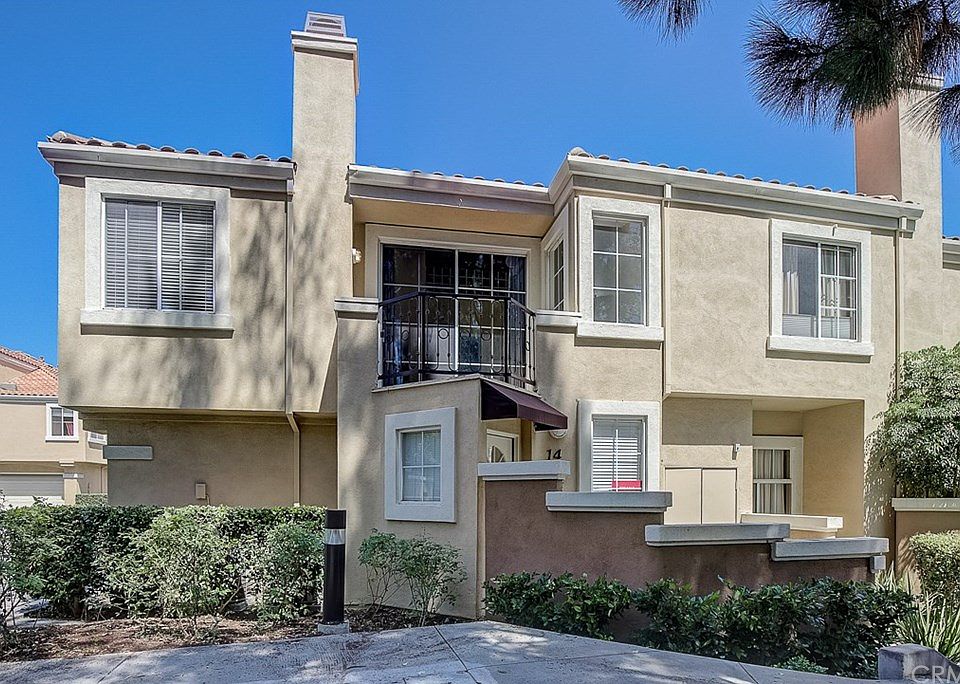 1st image of 14 Orchestra Ln