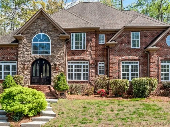 1391 Somerset Cove Dr, Winston Salem, NC 27103