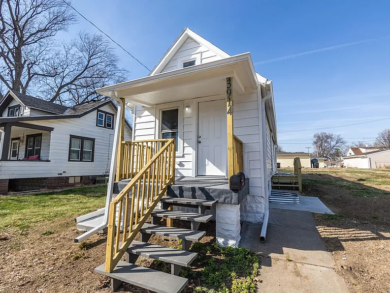3914 Patterson St — Photo 1