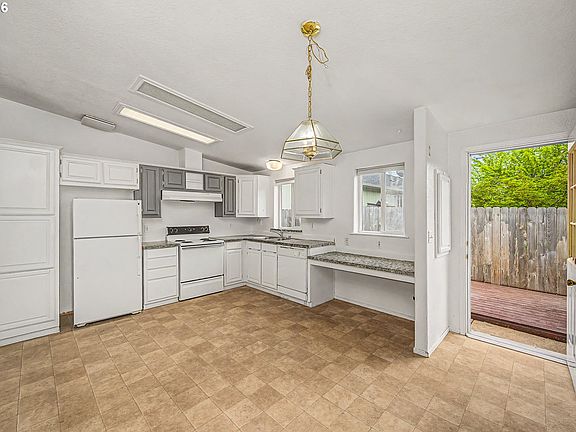 5th image of 5510 E St