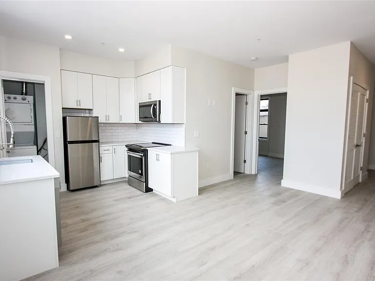 141 Newark Ave #5 — Photo 6