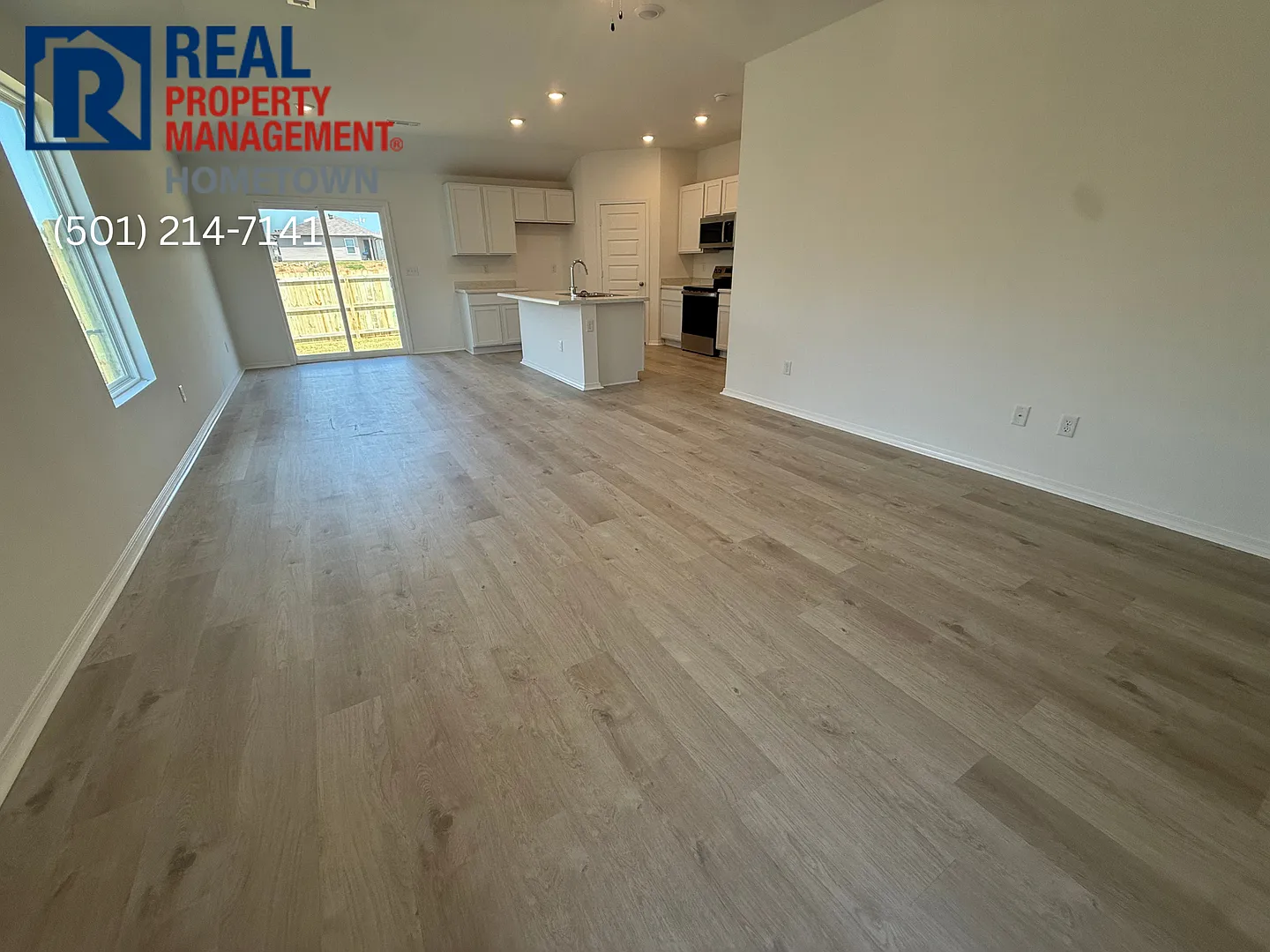 Spacious 4 Bed, 2 Bath Home in Bauxite — Photo 3
