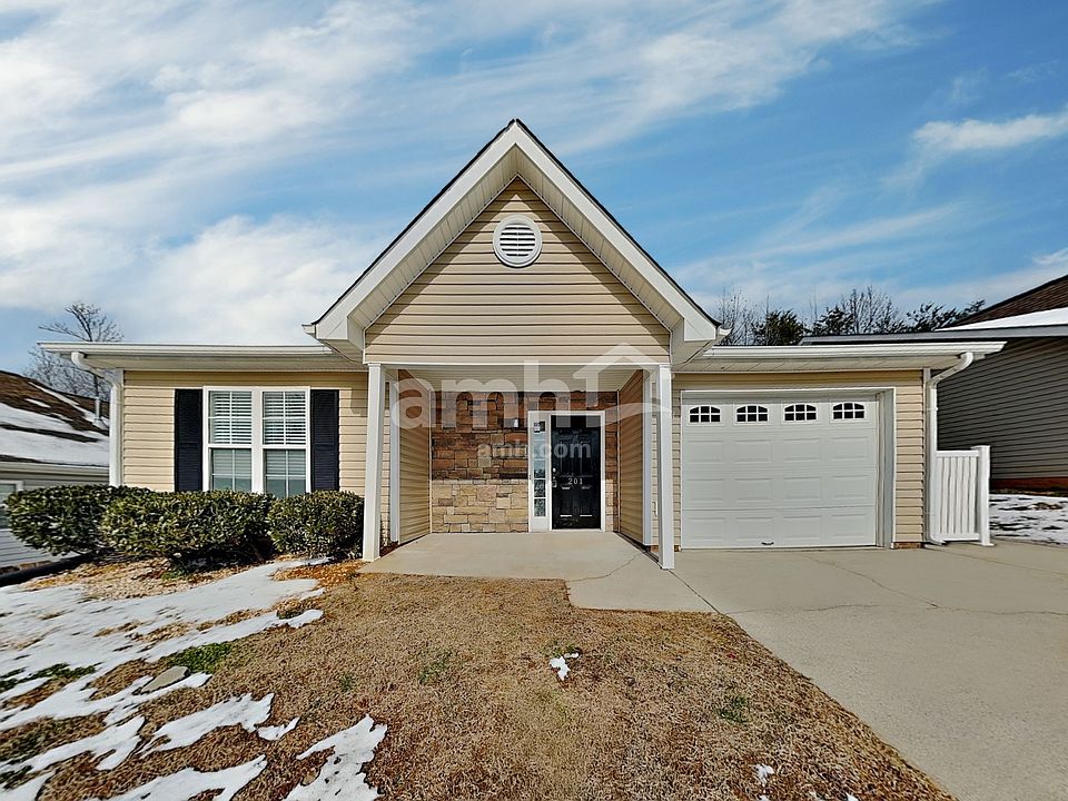 1st image of 201 Charlotte Ct
