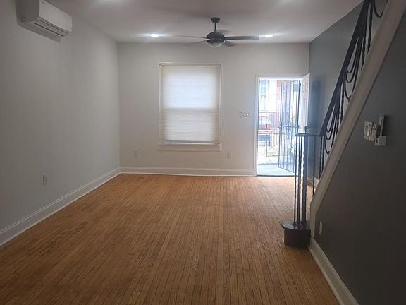 2nd image of 3237 N Hope St