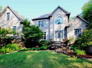 13 Somersett Dr, Roland, AR 72135