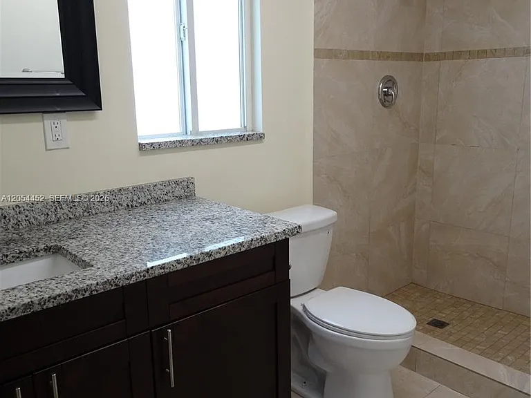 226 NE 25th Ave #2 — Photo 10